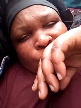 Snapshot of HOTSUGARX5 chatting on 12-18-24, 09:25 HOTSUGARX5 online show from 12-18-24, 09:25