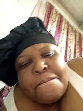 Snapshot of HOTSUGARX5 chatting on 12-23-24, 11:04 HOTSUGARX5 online show from 12-23-24, 11:04