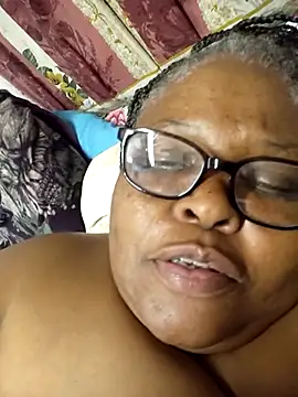 Snapshot of HOTSUGARX5 chatting on 12-27-24, 12:07 HOTSUGARX5 online show from 12-27-24, 12:07