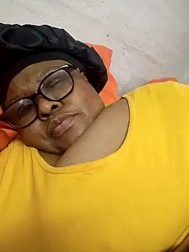 Snapshot of HOTSUGARX5 chatting on 01-16-25, 02:08 HOTSUGARX5 online show from 01-16-25, 02:08