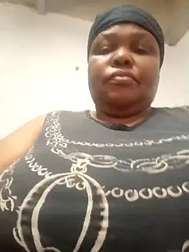 Snapshot of HOTSUGARX5 chatting on 03-18-25, 06:46 HOTSUGARX5 online show from 03-18-25, 06:46