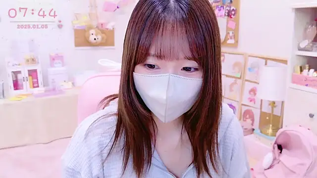 Yui-Ch online show from 01-04-25, 10:45