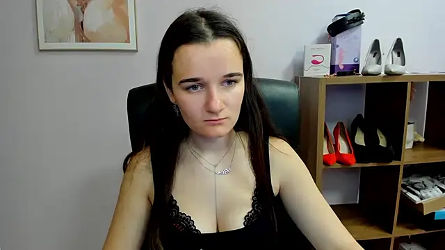 KateDelight online show from 05-17-26, 06:33
