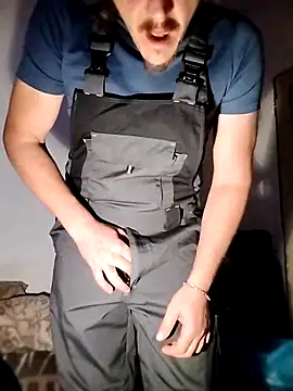 prcalek19 online show from 10-13-25, 04:18