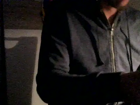 prcalek19 online show from 10-17-25, 03:58