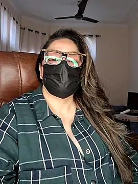 Snapshot of SEXY-Sardarni chatting on 09-26-25, 07:01 SEXY-Sardarni online show from 09-26-25, 07:01