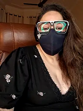 Snapshot of SEXY-Sardarni chatting on 07-10-26, 03:14 SEXY-Sardarni online show from 07-10-26, 03:14