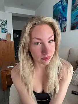 LuisaBecker online show from 02-01-26, 11:42