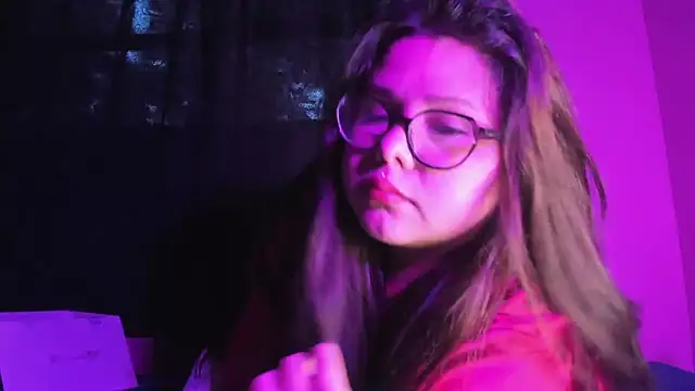 Snapshot of Putipaula3 chatting on 11-09-25, 12:03 Putipaula3 online show from 11-09-25, 12:03