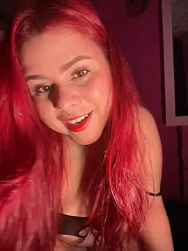 Snapshot of Putipaula3 chatting on 06-25-26, 02:22 Putipaula3 online show from 06-25-26, 02:22