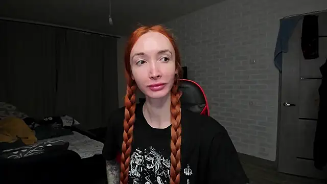 Roxy Silver online show from 11-24-25, 08:52