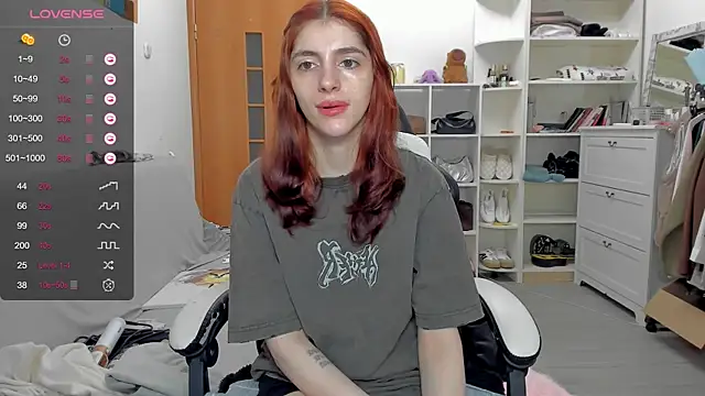 Snapshot of broosnica1 chatting on 05-29-26, 07:17 broosnica1 online show from 05-29-26, 07:17