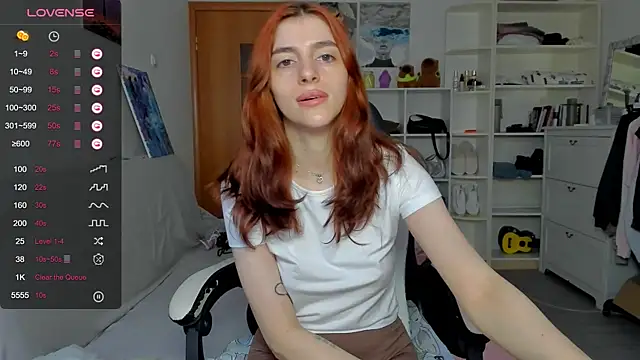 Snapshot of broosnica1 chatting on 07-07-26, 07:23 broosnica1 online show from 07-07-26, 07:23