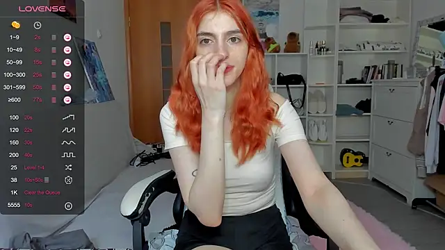 Snapshot of broosnica1 chatting on 07-14-26, 07:02 broosnica1 online show from 07-14-26, 07:02