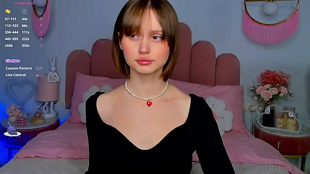 MaryLew online show from 11-22-25, 06:12