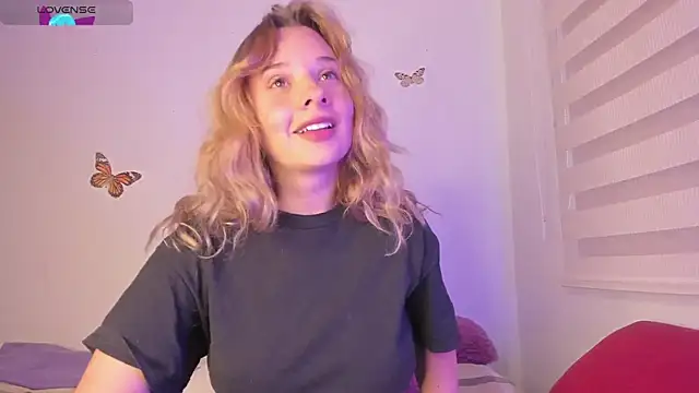 Sophy Bunny online show from 01-09-25, 09:58