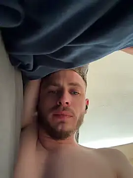 Julian128 online show from 06-24-26, 03:55