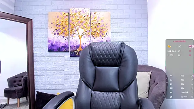  LaraMom  online show from 06-02-26, 07:38
