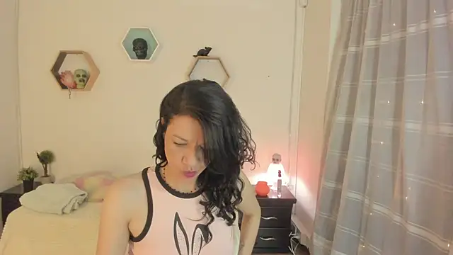 Paloma victory online show from 10-26-25, 07:09