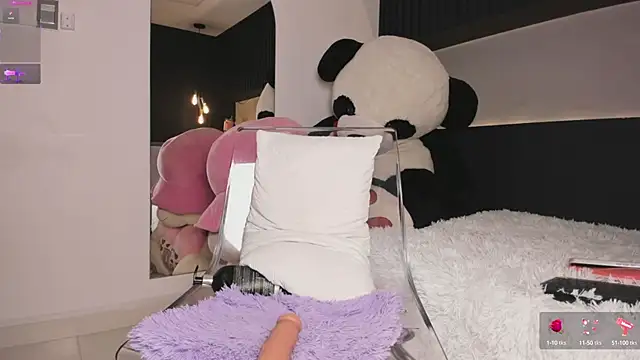 Snapshot of selenne_schmitt chatting on 09-10-25, 10:32 selenne schmitt online show from 09-10-25, 10:32