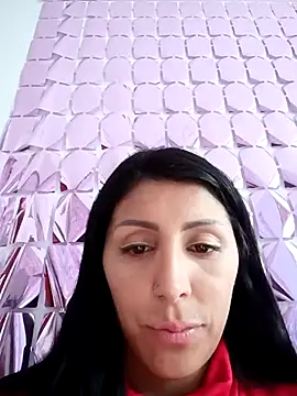 tiffani  love online show from 04-05-26, 04:48