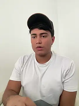 Snapshot of Angel_Brown1_ chatting on 02-11-25, 10:28 Angel Brown1 online show from 02-11-25, 10:28