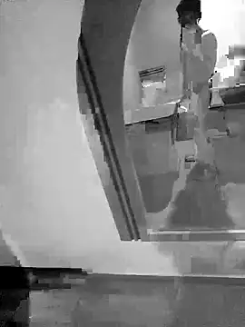 Snapshot of Jerryhottt chatting on 09-28-25, 02:17 Jerryhottt online show from 09-28-25, 02:17