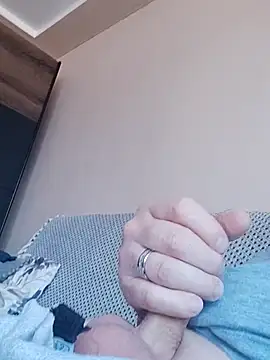 Pol1074 online show from 04-25-26, 01:03