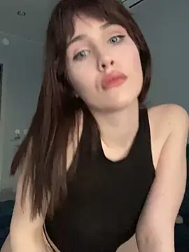 Snapshot of CherryCrystall chatting on 03-21-25, 03:24 CherryCrystall online show from 03-21-25, 03:24