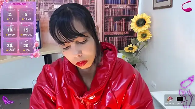 Snapshot of Catalella_Ar chatting on 10-15-25, 03:17 Catalella Ar online show from 10-15-25, 03:17