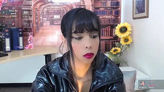 Snapshot of Catalella_Ar chatting on 10-24-25, 03:03 Catalella Ar online show from 10-24-25, 03:03