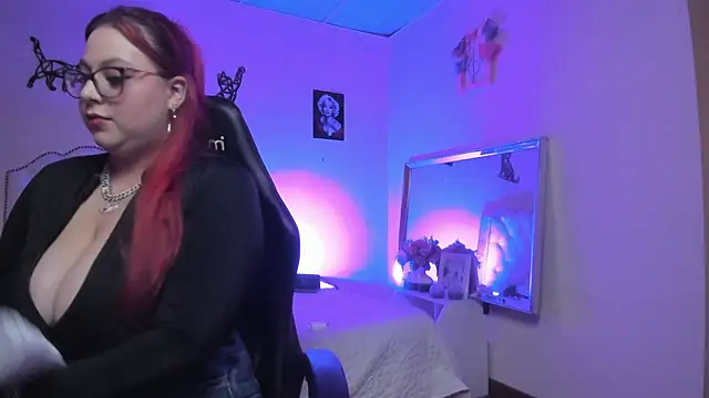 Blair Elliss online show from 11-18-25, 07:07