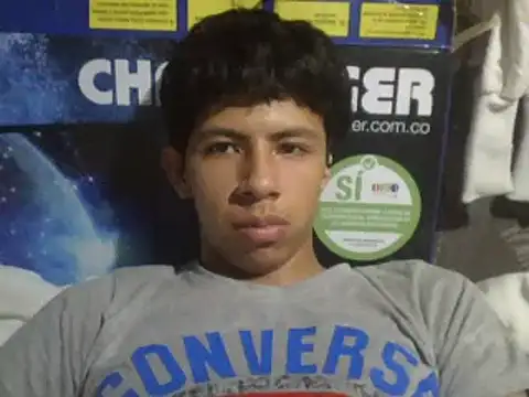 Snapshot of Carlos_Alberto1 chatting on 05-21-26, 01:01 Carlos Alberto1 online show from 05-21-26, 01:01