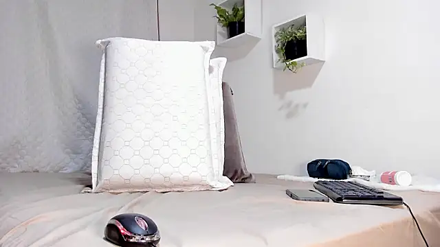 Aronxxs online show from 02-24-25, 09:21