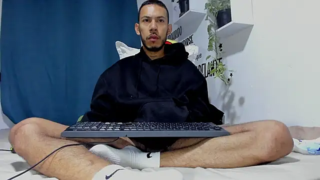 Aronxxs online show from 02-25-26, 10:03