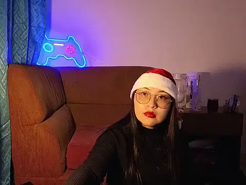 Caroll Luna online show from 12-06-24, 04:58
