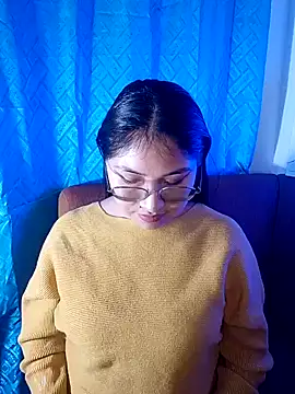 Caroll Luna online show from 12-14-24, 01:39