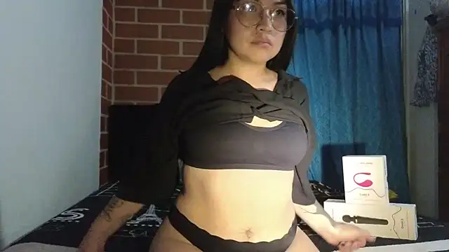 Caroll Luna online show from 03-08-25, 04:23