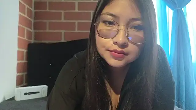 Caroll Luna online show from 03-22-25, 05:41