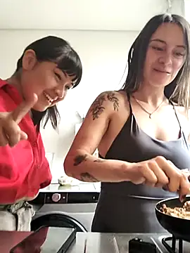 Caroll Luna online show from 10-17-25, 07:38