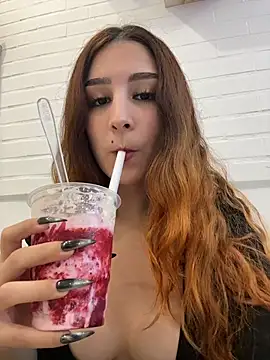 Mon Cherry online show from 01-10-26, 01:29