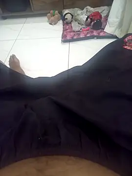 Snapshot of Seductiveblack chatting on 10-17-25, 03:14 Seductiveblack online show from 10-17-25, 03:14