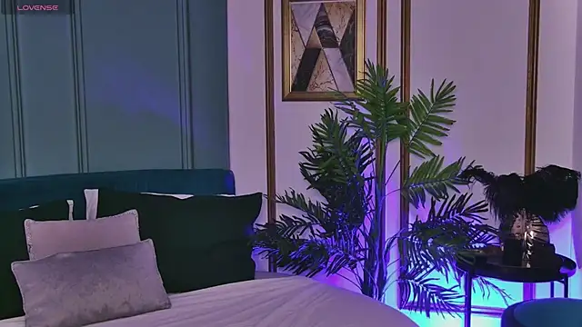 LunaWills  online show from 03-09-26, 05:55