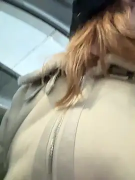 Snapshot of LavenderHot chatting on 12-08-24, 04:04 LavenderHot online show from 12-08-24, 04:04