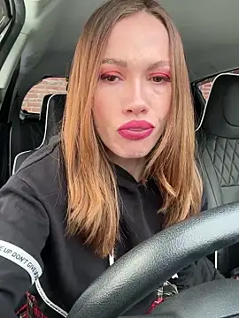 Snapshot of LavenderHot chatting on 12-12-24, 07:41 LavenderHot online show from 12-12-24, 07:41