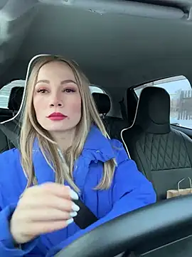 Snapshot of LavenderHot chatting on 01-17-25, 03:01 LavenderHot online show from 01-17-25, 03:01