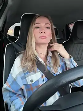 Snapshot of LavenderHot chatting on 02-04-25, 02:07 LavenderHot online show from 02-04-25, 02:07