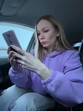 LavenderHot online show from 12-20-25, 02:40