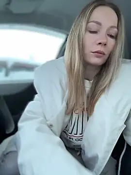 LavenderHot online show from 12-21-25, 02:51