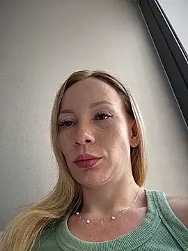 LavenderHot online show from 03-28-26, 01:27